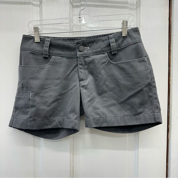 NWOT Under Armour performance grey shorts women's 4 inseam is 4.5 - Picture 1 of 4